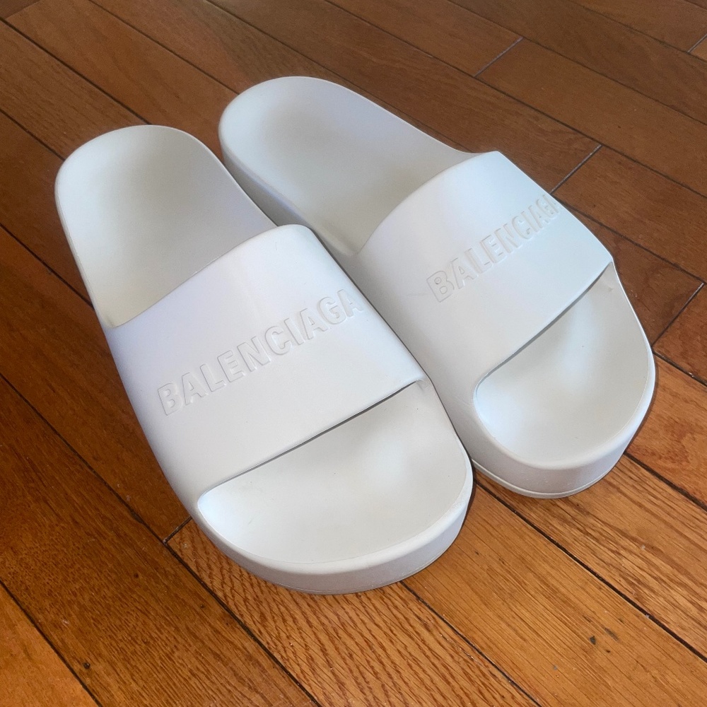 Women’s balenciaga